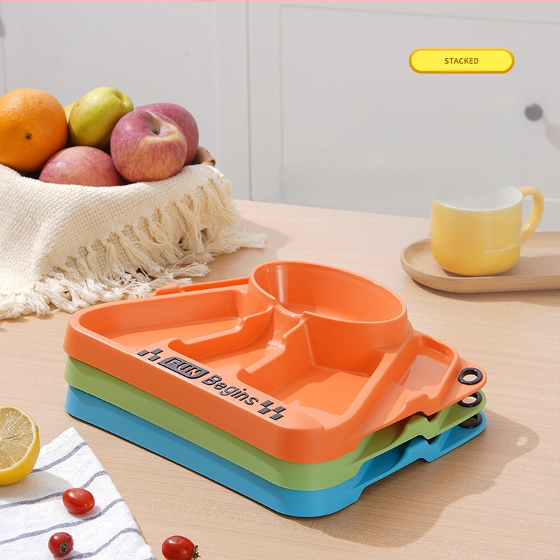 Vaikų stalo įrankių rinkinys su dalijama lėkštė ir triciklo dizainu, PP medžiaga, nuo 12 mėnesių