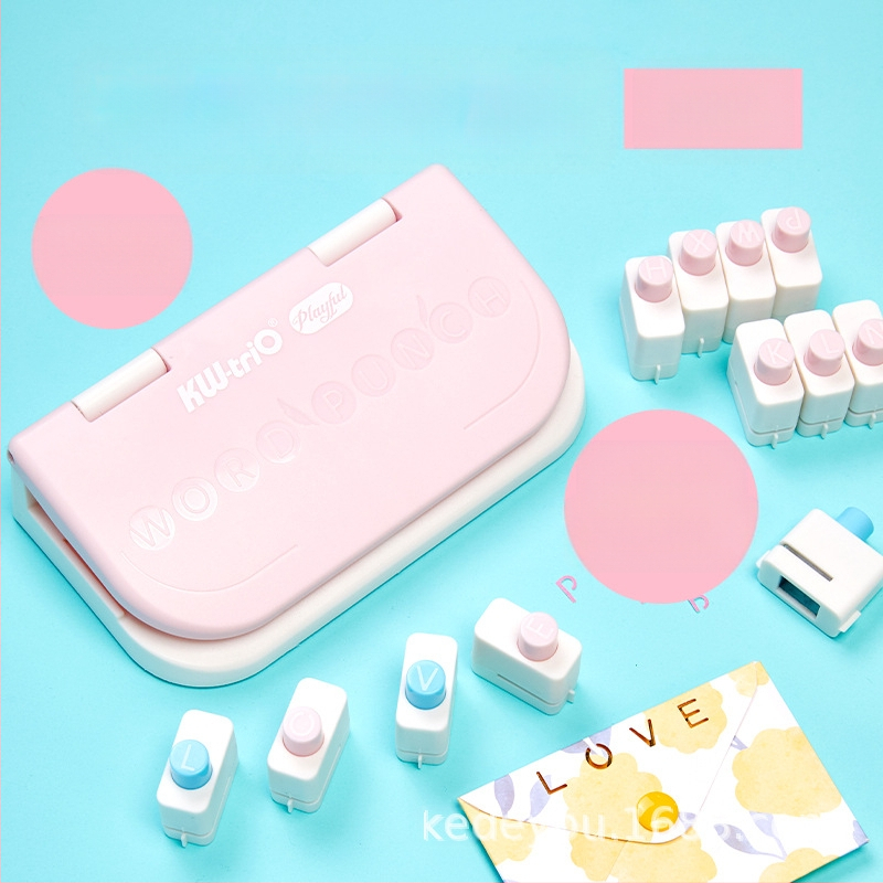 Μηχανή ανάγλυφης αποτύπωσης γραμμάτων με σετ 26 γραμμάτων (Μάρκα Kw-trio/Kedeyou; Μοντέλο YHJ-ZM Powder; Πάχος διάτρησης: 3; Αριθμός οπών: 4; Μέθοδος διάτρησης: Χειροκίνητη)