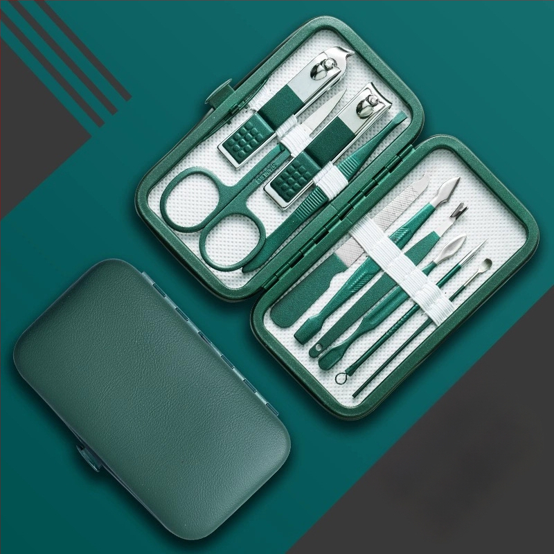 18-частов преносим комплект за маникюр – ножици за нокти и инструменти; материали: неръждаема стомана с електроплатина и въглеродна стомана; дизайн: преносим, плоска уста, наклонен дизайн; мултифункционални пинсети
