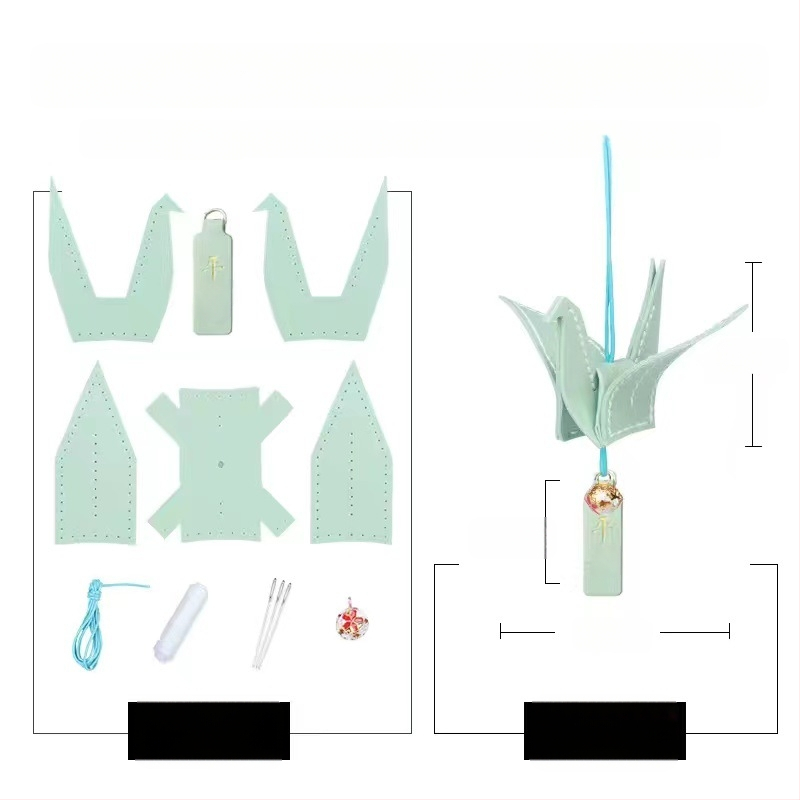 DIY set kožne viseće dekoracije za auto – crtani stil, aroma, unutarnja dekoracija