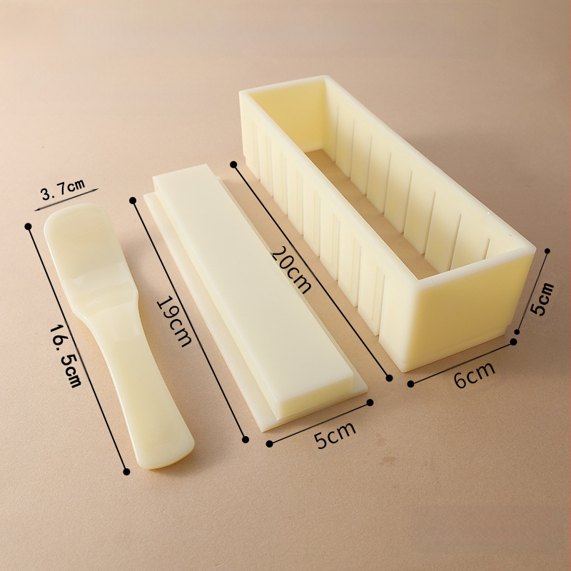 3 dalių suši formavimo rinkinys – ryžių formavimas, įvyniojimas su nori ir apvalių ryžių kamuoliukų formavimas