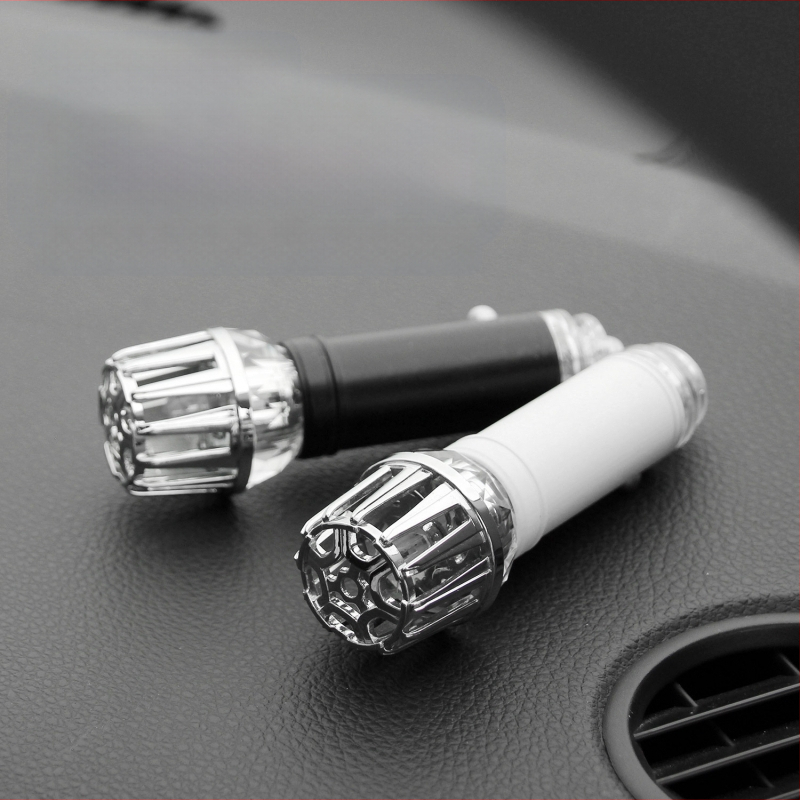 Automobilski pročistač zraka s negativnim ionima – JO-6288; snaga 0,8W; napon 12V; koncentracija negativnih iona 4 800 000; materijal aluminijska legura + ABS
