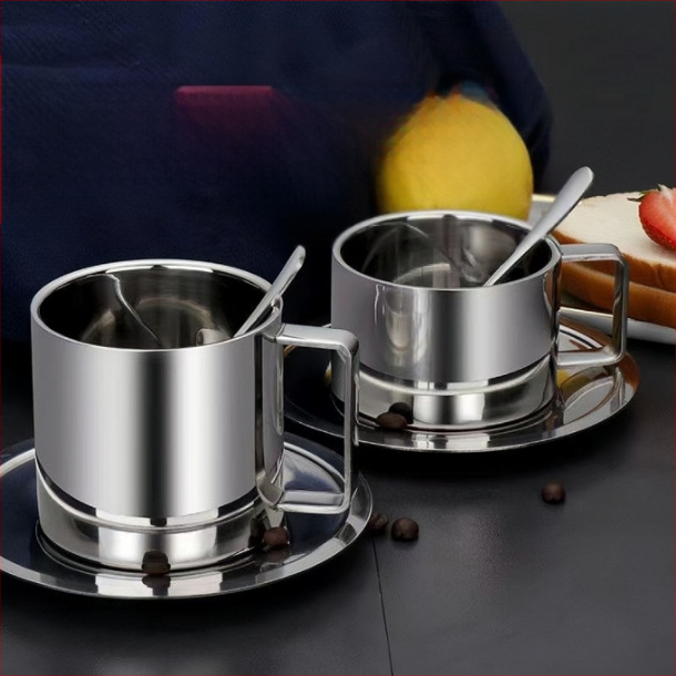 Trys kavos puodelių rinkinys iš 304 nerūdijančio plieno, dvigubos sienos izoliacija, su šaukštų padėklu, biurui ar kavinėms