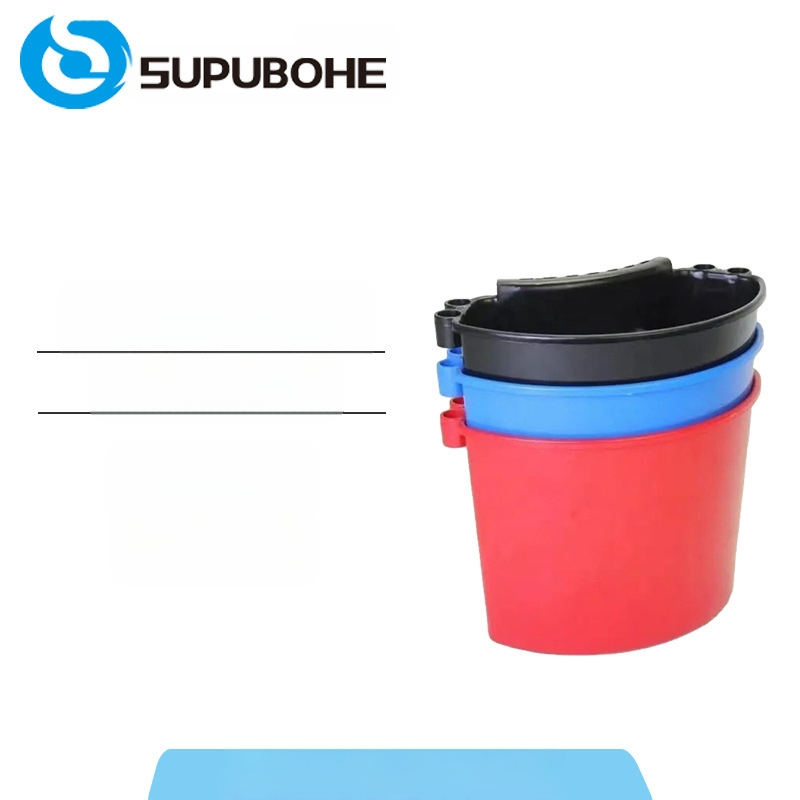 Karājams auto mazgāšanas spainis, PP materiāls, ar birstēm saderīgs, 2.5 kg, Soppebohe