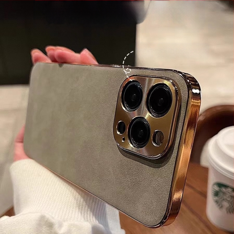 IPhone maciņš no aitu ādas ar elektroplatētu metāla lēcu; triecienizturīgs, pret pirkstu nospiedumiem; saderīgs ar iPhone 11–14 sēriju
