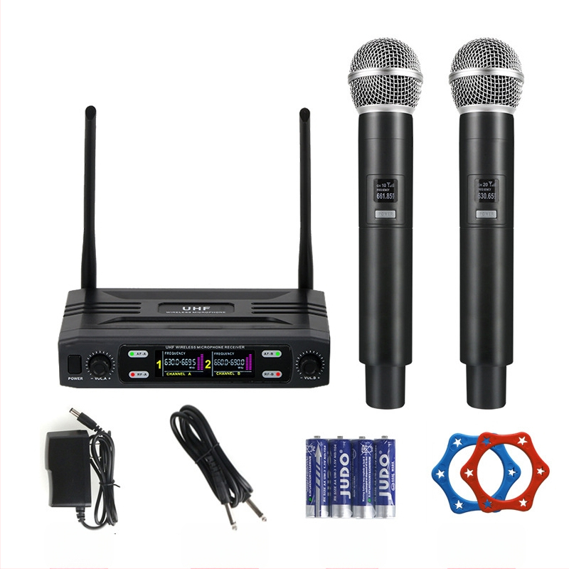 Οικιακό μικρόφωνο KTV Karaoke με LED οθόνη και ενισχυτή; εύρος απόκρισης συχνότητας 100 Hz–20 kHz; SNR ≥60 dB; ισχύς εξόδου 5 W; αποσπώμενη μπαταρία 800–1000 mAh