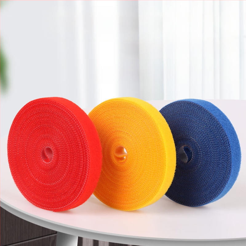 Velcro kabelu siksna, griežama neilona-poliesteru maisījums, kabelu pārvaldība uzlādes un datu kabeliem, zīmols Xinda Xing