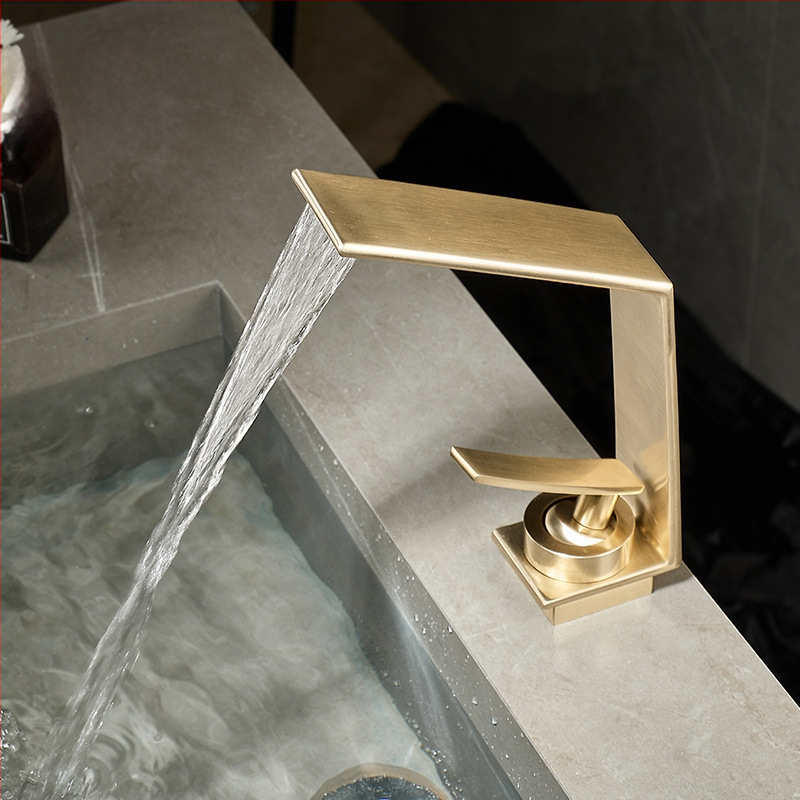 Robinet chiuvetă baie, montaj sub blat, apă caldă și rece, corp din cupru, cartuș ceramic, mâner de ridicare