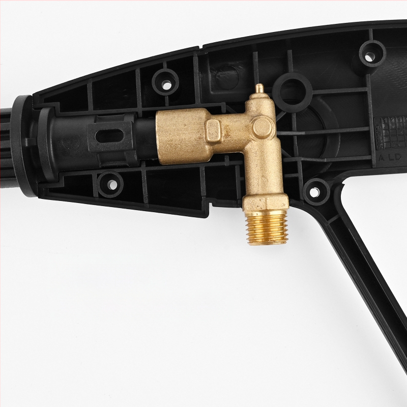 Augsta spiediena automašīnu mazgāšanas pistole, galva un rokturis no inženierplastmasām, izsmidzināšanas attālums 2 m, ūdens spiediens 160 bar / 2320 psi