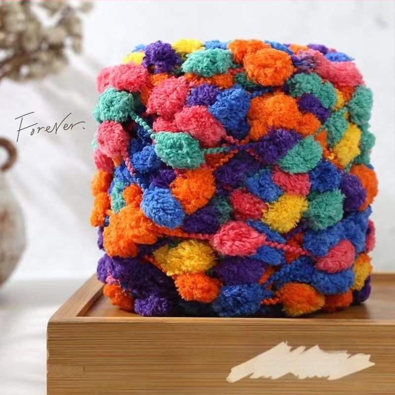 Защитен кабелен калъф за USB кабел – ръчно изработен плюшен дизайн от вълнени топчета, зимна атмосфера, съвместим с iPhone, Android и Type-C кабели