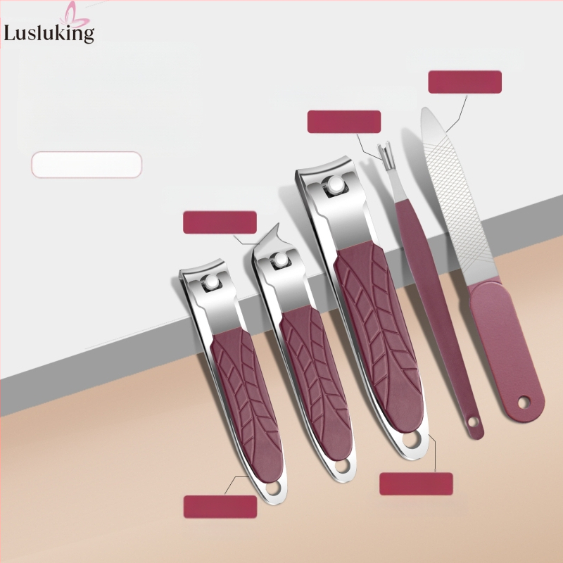 Nagakääride komplekt – roostevabast terasest ja süsinikterasest; surnud naha eemaldamise fail; küünte pinna lihvimisinstrument; küünte lõikusseadmete komplekt; Lusluking