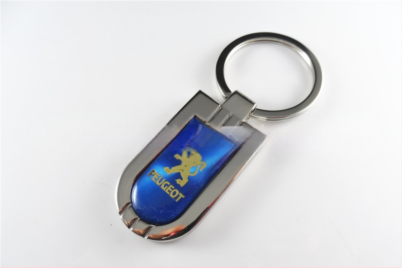 Automobilio raktų pakabukas su kvadratiniu metalu pakabuku CD rašto, cinko lydinys, Yoo Ruo, atskirai įpakuotas