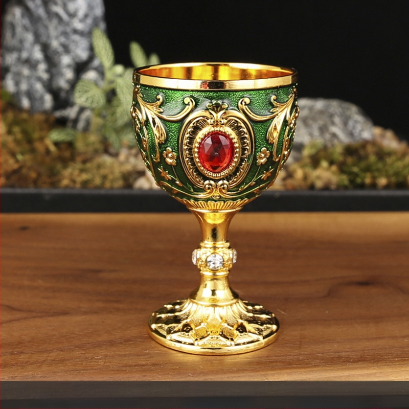 Europos stiliaus metalinis spiritų stiklas, lydinys, šiaurinis gėlių dizainas, Manny prekės ženklas, svoris 60 g