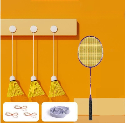 Badminton treniruoklis, plieno lydinio rėmas, svoris 95–100 g, rankenos storis G2, tiesus smūgis