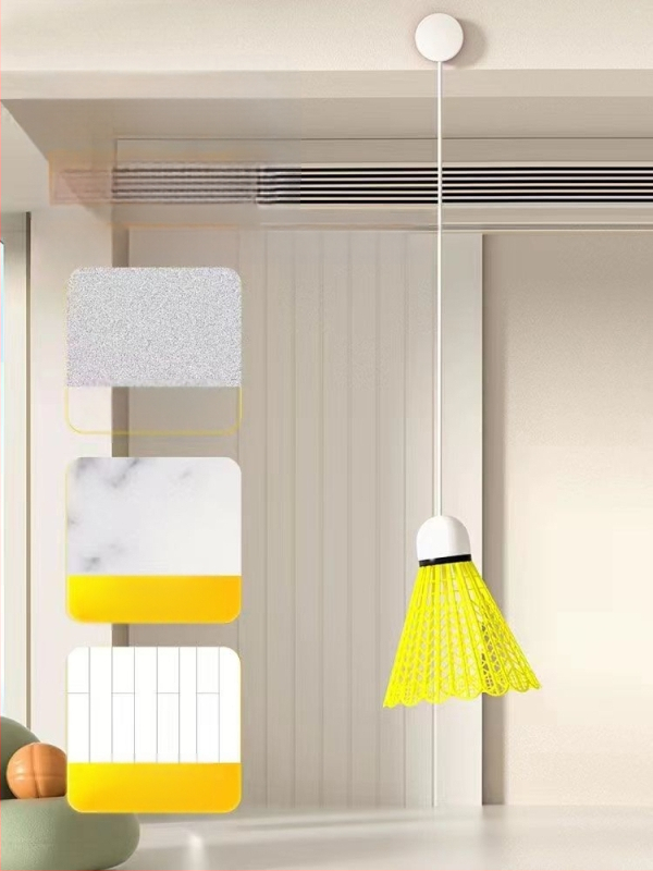 Badminton treniruoklis, plieno lydinio rėmas, svoris 95–100 g, rankenos storis G2, tiesus smūgis