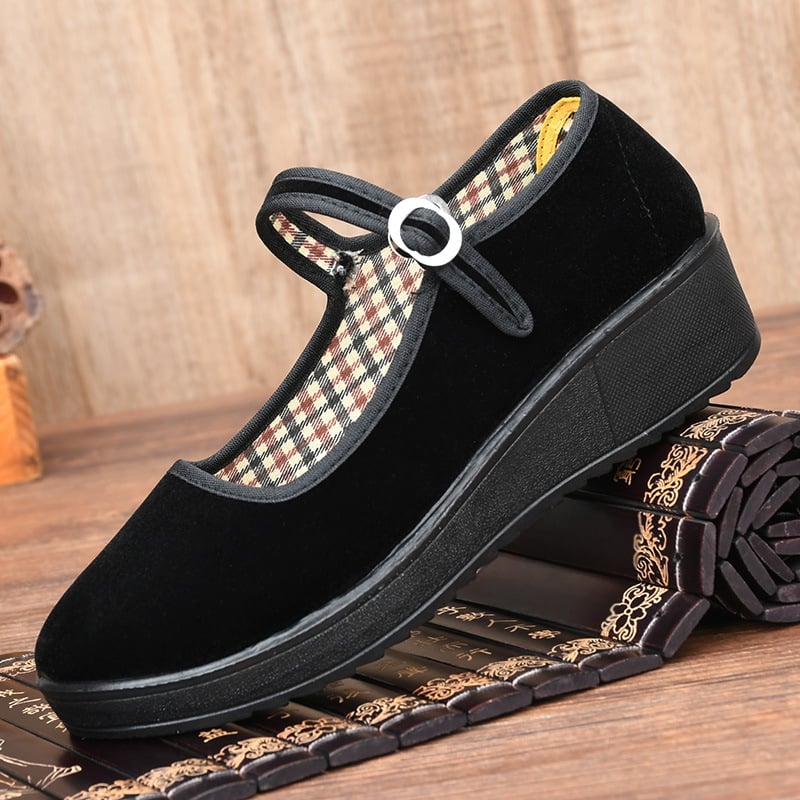 Moteriški audiniai batai kasdieniam nešiojimui, viršus – flokso, padas – poliuretanas, vidutinio aukščio kulnas 3–5 cm, apvali nosis