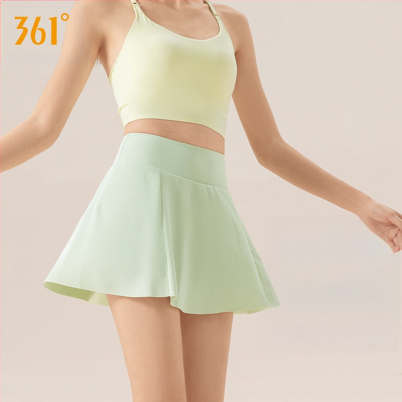 Пола за йога 361 — покривна пола за йога/тенис, листовиден дизайн, модест (Бранд: 361; Сезон: Лято 2024; Тип: йога/тенис покривна пола)