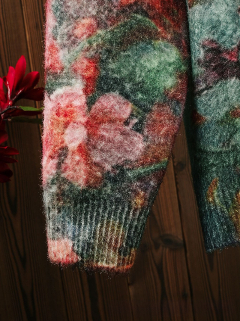 Moterų megztinis-paltas su gyvūnų raštu, poliesterio audinys, koliažo siuvimo detalės, japonų-korejiečių laisvalaikio stilius, vidutinio ilgio, V kaklo, ilgos rankovės