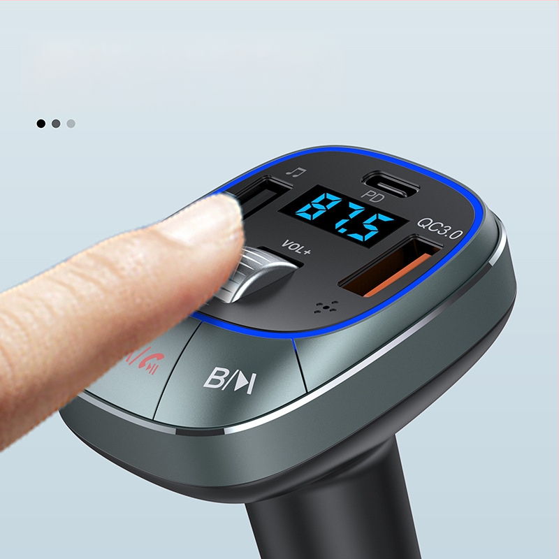 T76 Automašīnas Bluetooth MP3 atskaņotājs ar FM transmiteru, USB zibatmiņas atskaņošana, PD ātra uzlāde, 12–24V barošanas avots, 1,3 collu monochromāna displejs