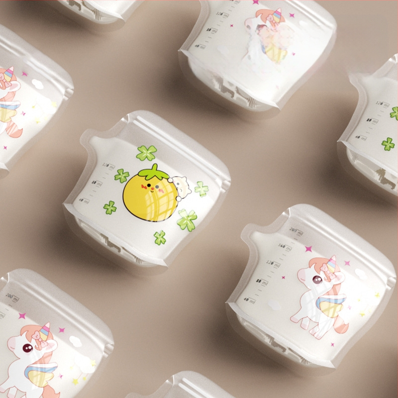 Torba za čuvanje majčinog mlijeka, tip izlaznog otvora (spout-type), prijenosna i jednokratna, kapacitet 120 ml, PET materijal, marka Tired