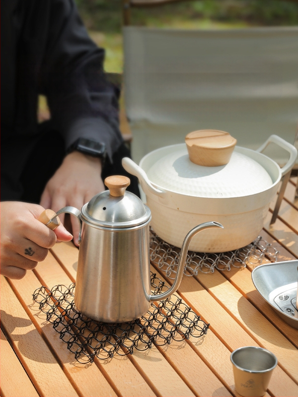 Krūzes paliktnis Little Island Mountain kempingam, ražots Ķīnā