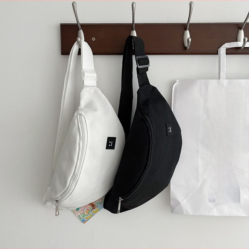 Crossbody krepšys – gatvės stilius, kanvasas, užtrauktukas, vidinė telefono kišenė, laisvalaikio kelionėms