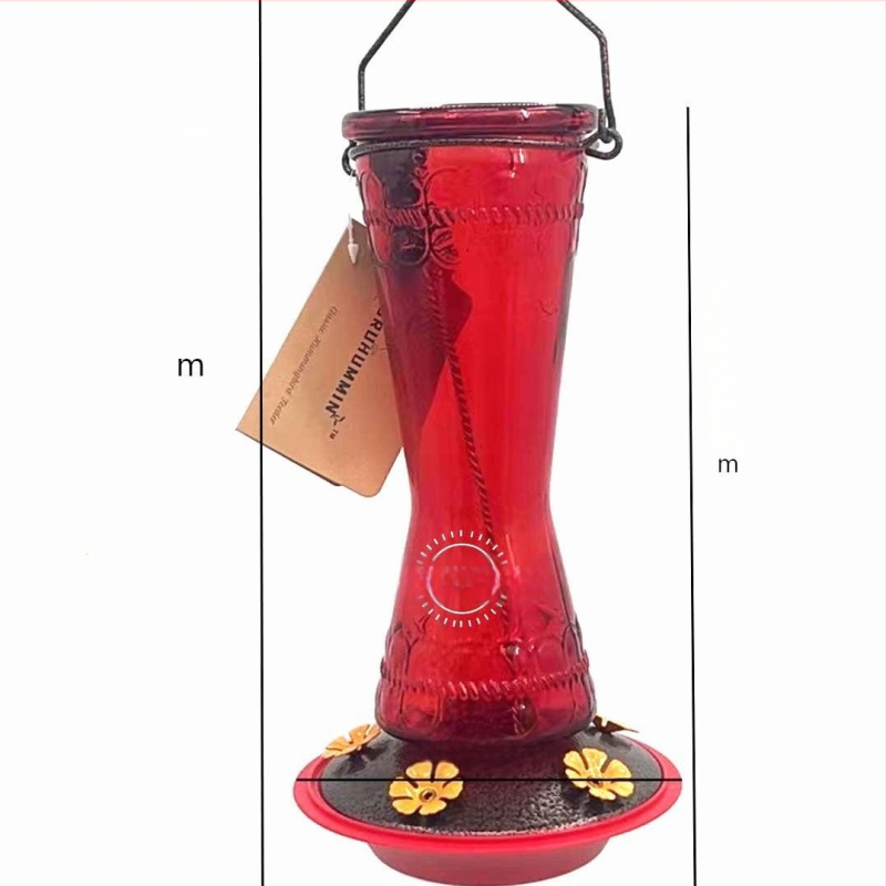 Kolibrio lesyklė - lauke pakabinama, raudono stiklo su geležies dalimis, automatinis maitinimas; medžiagos: stiklas, plastikas, geležis; kilmė: Quanzhou