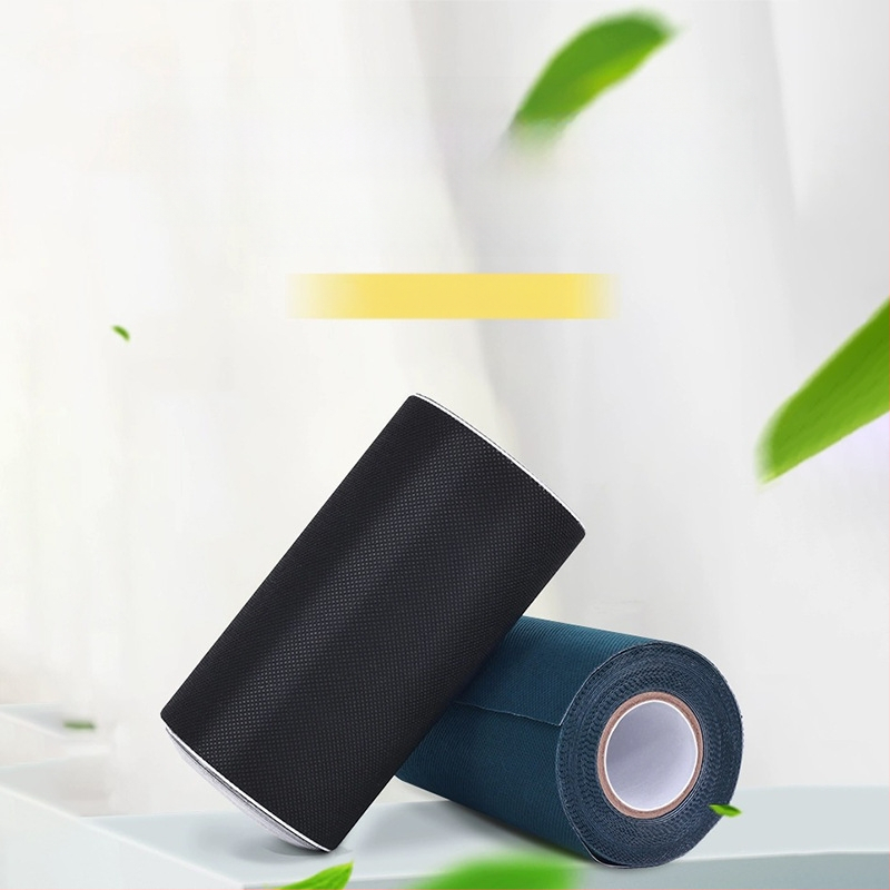 Ljepljiva traka za šavove umjetne travnjaka, neprozurna baza, debljina 650 μm, namijenjena šavovima; otpornost na temperaturu: kratkoročno 80°C, dugoročno 60°C.