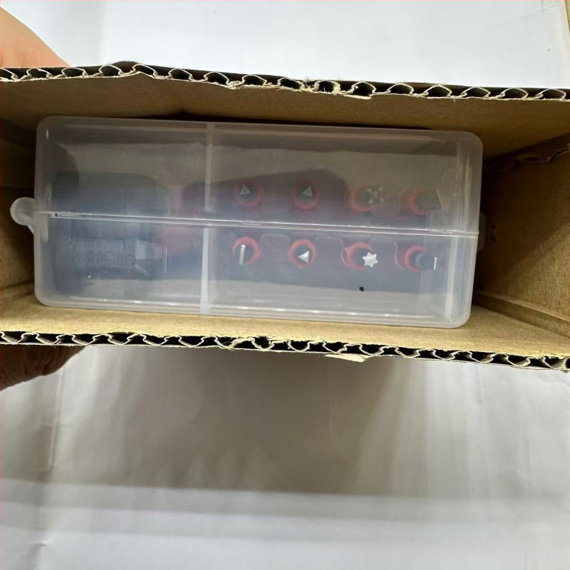 18-in-1 veržliarakčių rinkinys elektrikams su ratuku, izoliotas, S2 įrankio plienas, plastikinė rankena