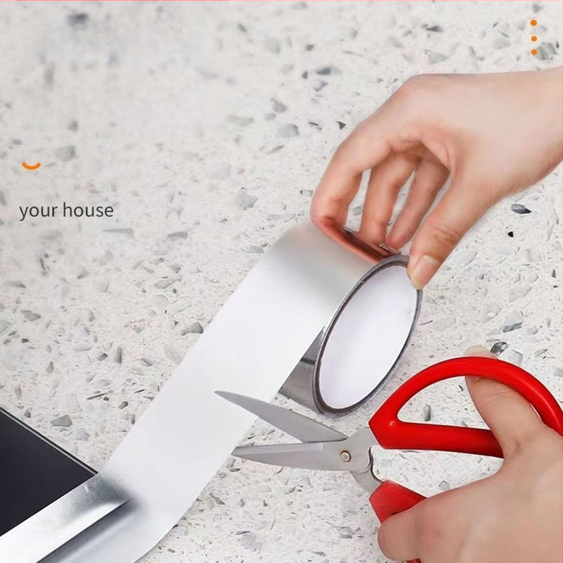 Aliuminio folijos aukštos temperatūros atspari juosta – atspari vandeniui ir pelėsiams, skirta vamzdžių ir stogo sandarinimui; -20°C iki 120°C ilgalaikė, trumpalaikė iki 300°C.