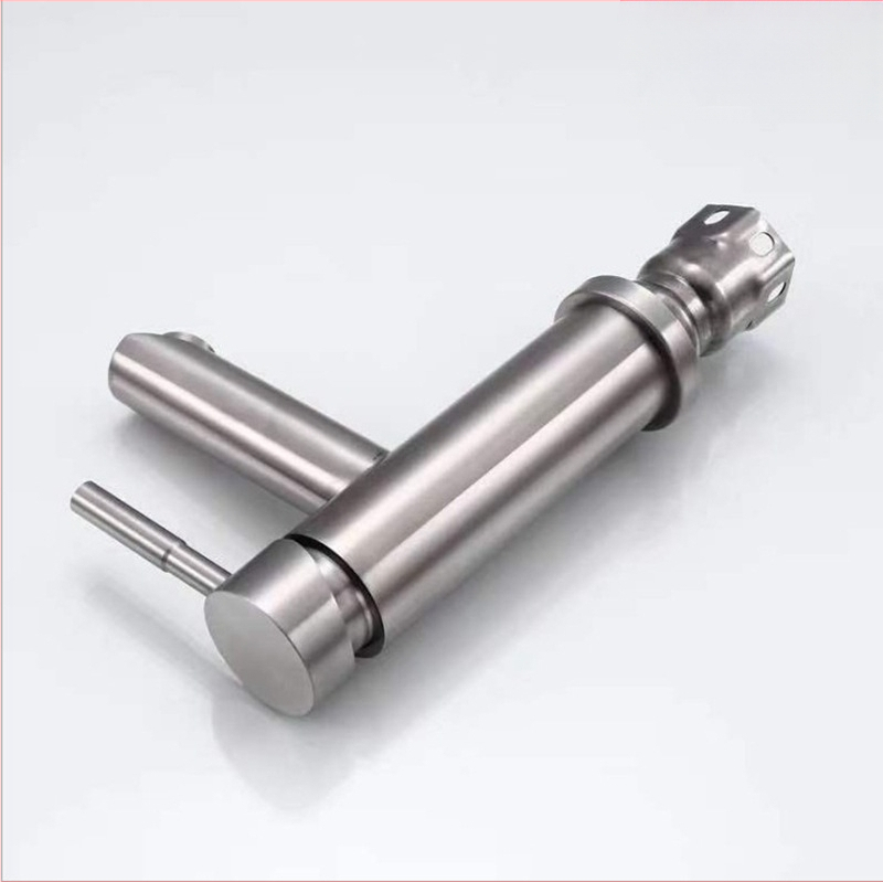 Nerūdijančio plieno praustuvo maišytuvo, vieno skylės, karštas ir šaltas vanduo, keraminių disko vožtuvas, matinis paviršius, 0–100°C