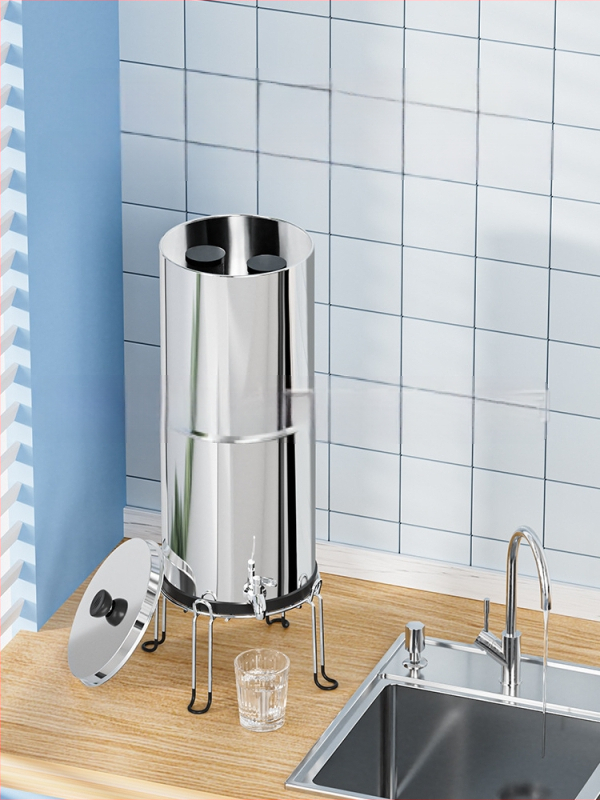 Stalo gravitacijos vandens valymo sistema, nerūdijančio plieno, nešiojama (modelis k8626, 3 kg, tinkama 3–5 asmenims)