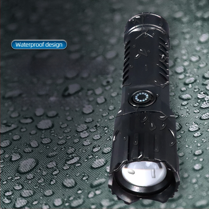 Rankinis prožektorius su teleskopiniu priartinimu, 100 lm, diapazonas iki 100 m, įkraunamas, 18650 akumuliatorius, modelis JY-81020, tinkamas stovyklavimui ir žygiams