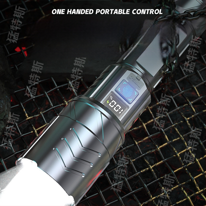 Nešiojamas LED žibintas įkraunamas — išskirtinis lauko naudojimui, 18650 akumuliatorius, 35W galia, optinis priartinimas, didžiausias nuotolis 100-200 m, 360° pasukimas