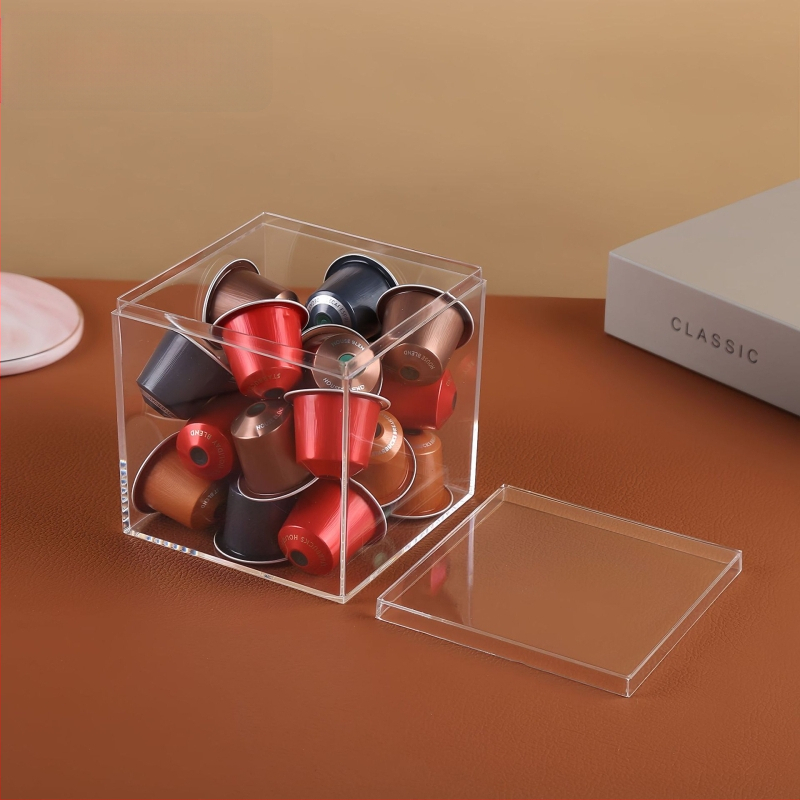 PS plastiko kvadratinė dėžutė su dangteliu staliniam akvariumui, talpa 850 ml, sienelių storis 2 mm, logotipo spauda