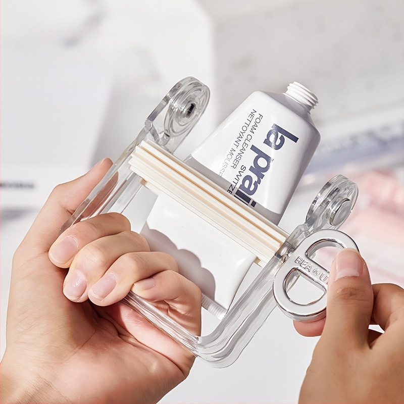 Rankinis dantų pastos dozatorius namų naudojimui