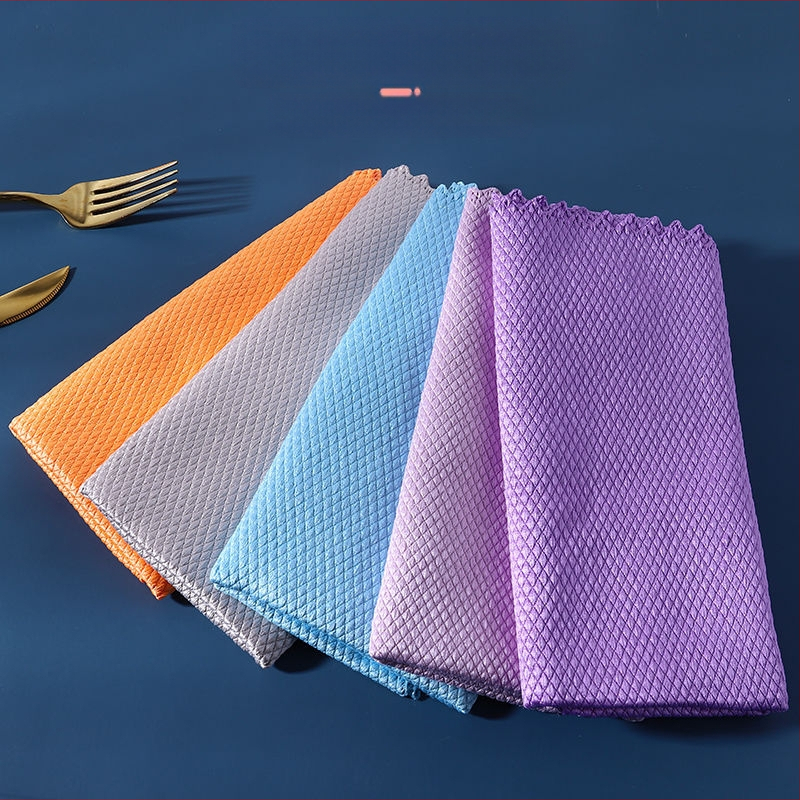 Žuvies žvynų rašto mikropluošto indų skudurėlis, sugeria, dvigubos naudojimas sausam ir šlapiam valymui, riebalų šalinimui ant stiklo paviršių.