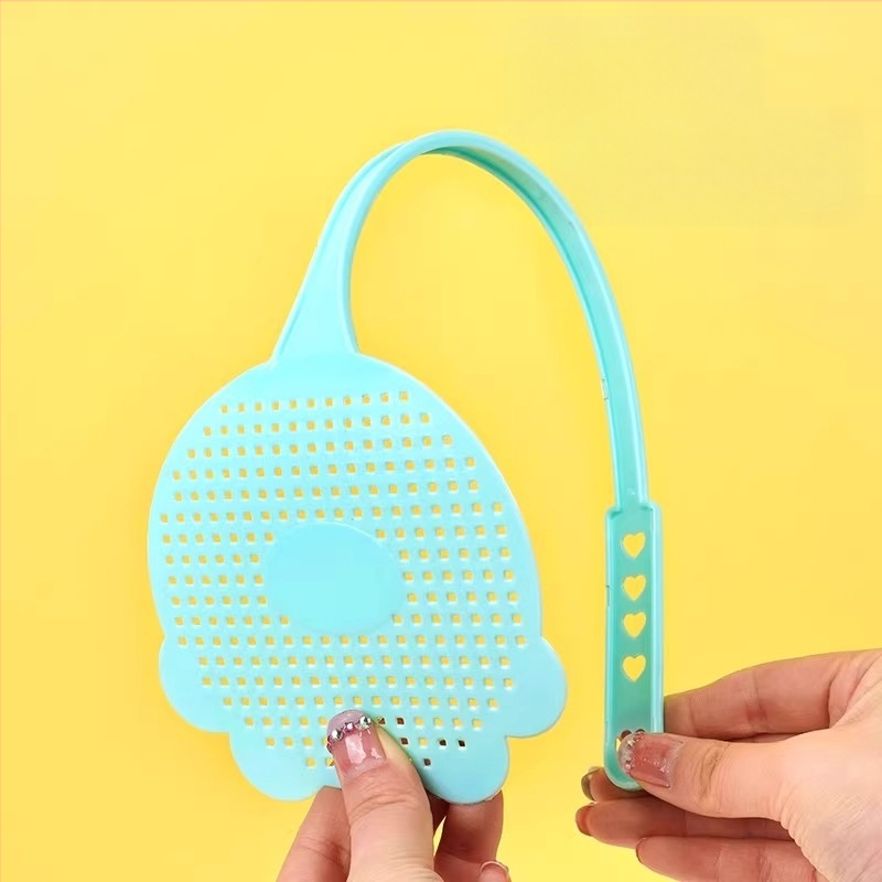 Namų musėms skirtas rankinis su ilga rankena ir stores plastmasas – rankinis, namų naudojimui; stilius: lengvas prabanga; toksikacija: mikrotoksiška; prekė: Other; be pritaikymo