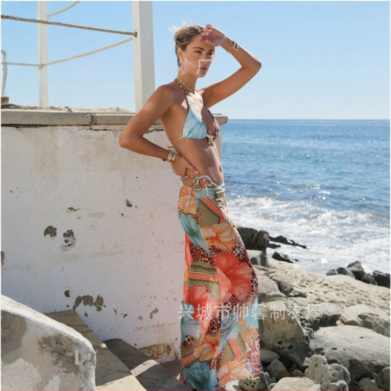 Ženski trodjelni kupaći kostim – uzorak, poliester 82%, podstava od spandeksa 18%, umetci za prsa