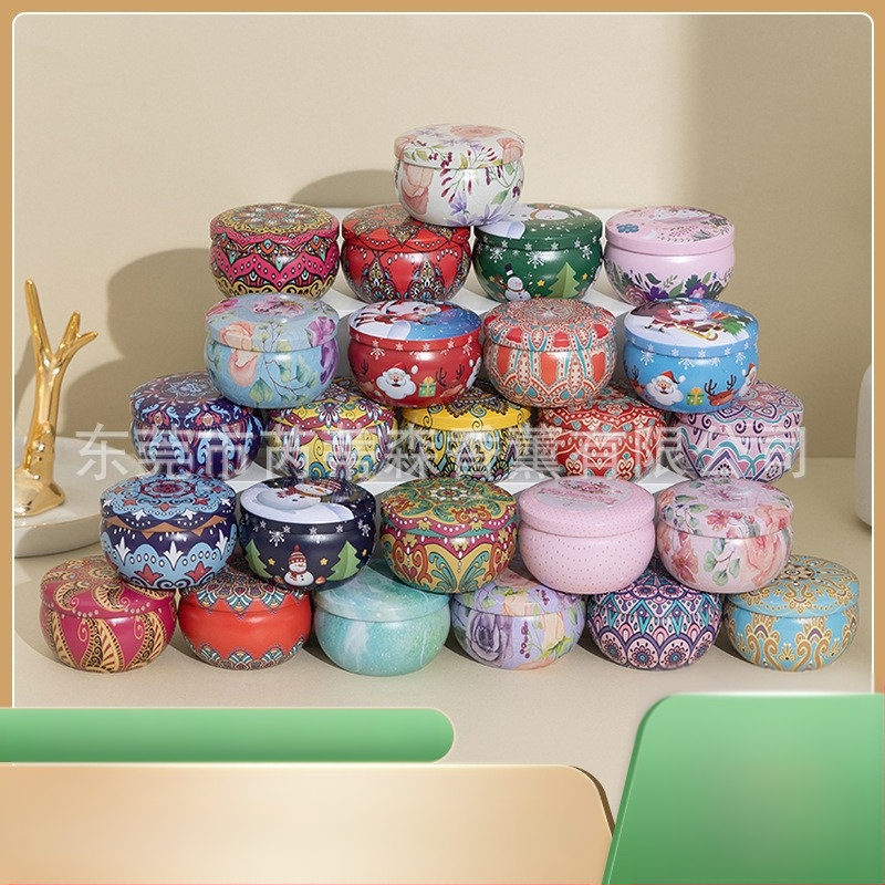 Aromatiskā svece tinplate burkā, Modelis L169, Aromāts D7, Ofsetdrukāšana, Dāvanu kārba