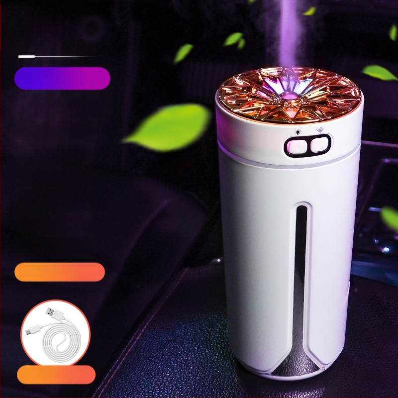 Автомобилно монтиран USB арома-увлажнител, резервоар 0,5 л, 1 изход за мъгла, кръгъл дизайн