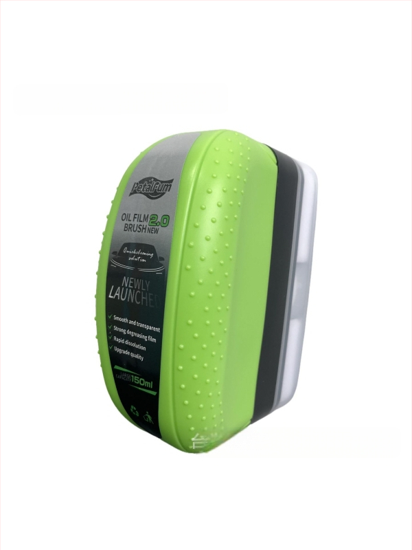 Îndepărtător de peliculă uleioasă pentru geamul automobilului cu perie de curățare – acțiune puternică de decontaminare, cu surfactanți; marcă Purple wind chime; durata de viață 3 ani