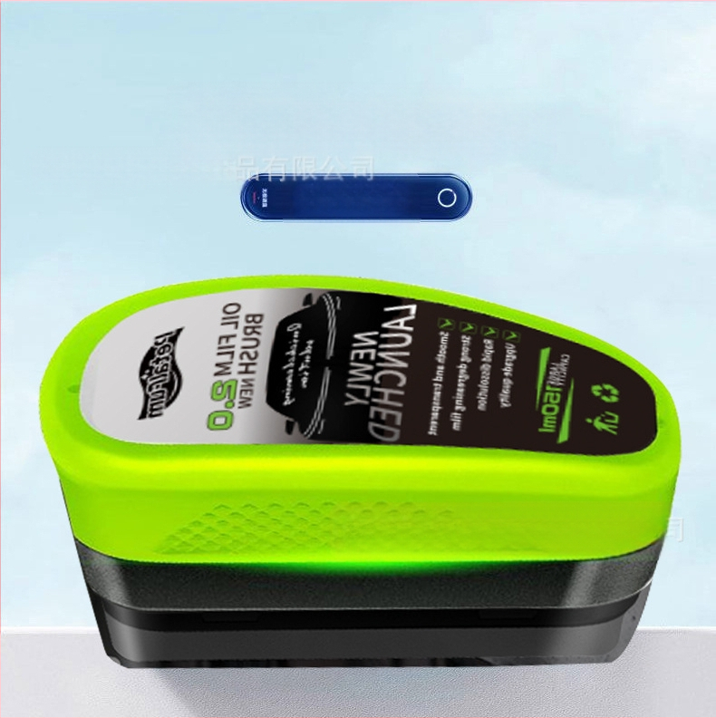 Îndepărtător de peliculă uleioasă pentru geamul automobilului cu perie de curățare – acțiune puternică de decontaminare, cu surfactanți; marcă Purple wind chime; durata de viață 3 ani