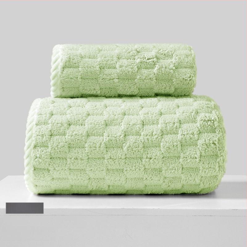 Koralinio fliso rankšluostis suaugusiems ir vaikams, veido rankšluostį veidui ir kūnui, sugeria, su siūlėmis prie kraštų, 150D, 80–100 g