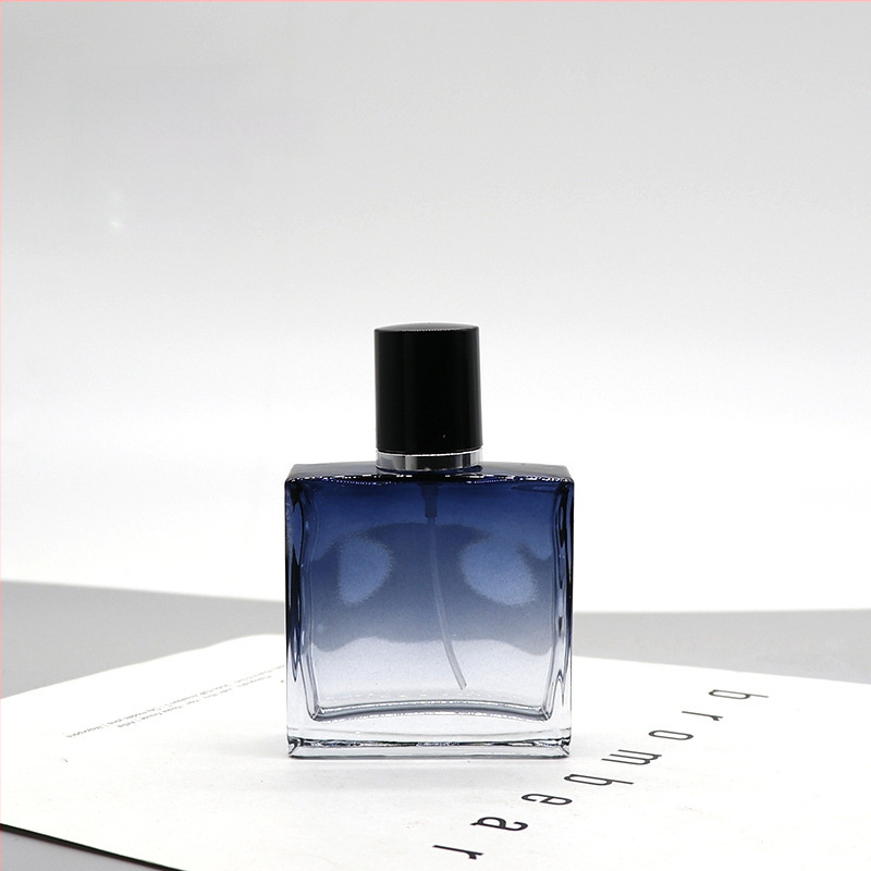 Daniel kristályüveg parfümös üvege, négyszögletes bayonet záróval, permetező üveg, logónyomtatás elérhető