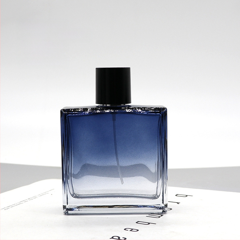 Daniel kristályüveg parfümös üvege, négyszögletes bayonet záróval, permetező üveg, logónyomtatás elérhető