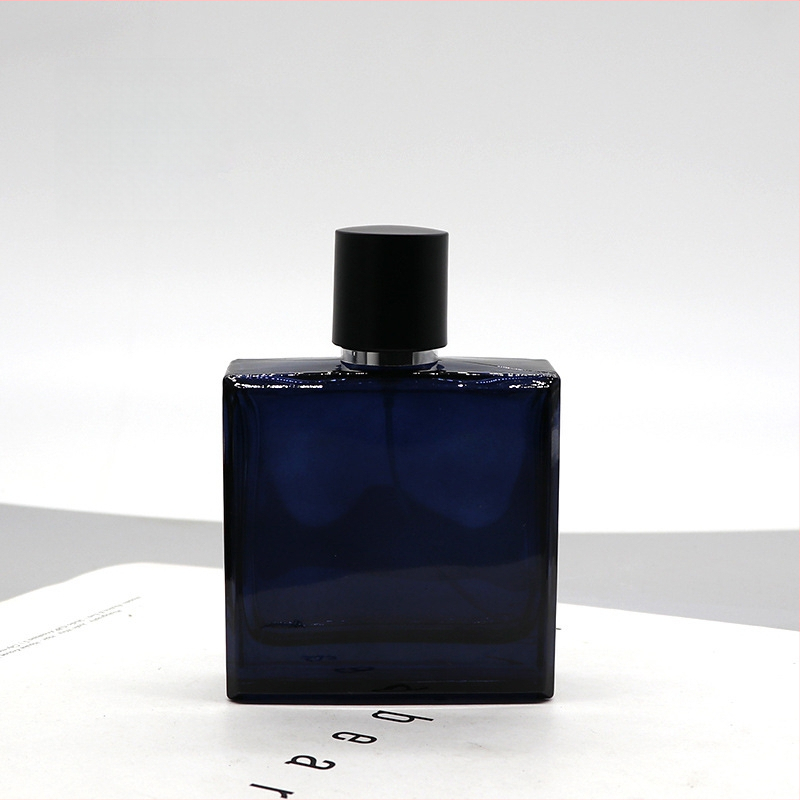 Daniel kristályüveg parfümös üvege, négyszögletes bayonet záróval, permetező üveg, logónyomtatás elérhető