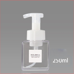 Nyomógombos habpumpás flakon arctisztítóhoz, kézfertőtlenítőhöz és samponhoz