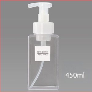 Nyomógombos habpumpás flakon arctisztítóhoz, kézfertőtlenítőhöz és samponhoz