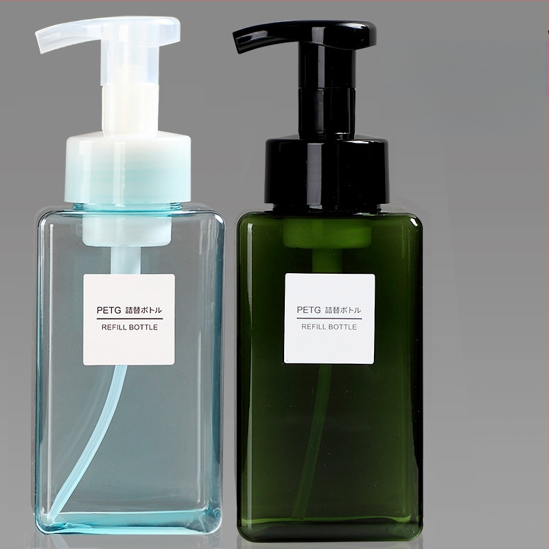 Nyomógombos habpumpás flakon arctisztítóhoz, kézfertőtlenítőhöz és samponhoz